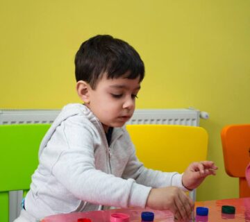 سن حرف افتادن کودکان