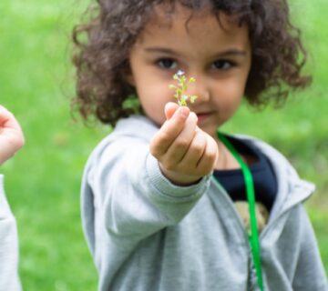پیمایش بهاری کودکان در طبیعت